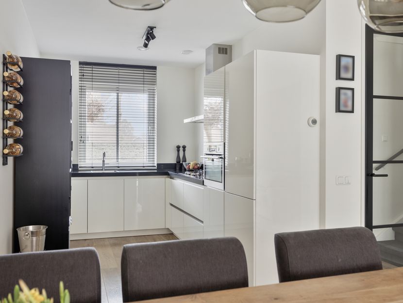 Steur 98, HENDRIK-IDO-AMBACHT