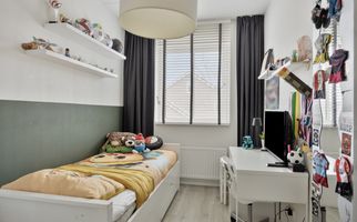 Steur 98, HENDRIK-IDO-AMBACHT