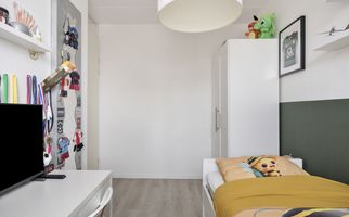 Steur 98, HENDRIK-IDO-AMBACHT