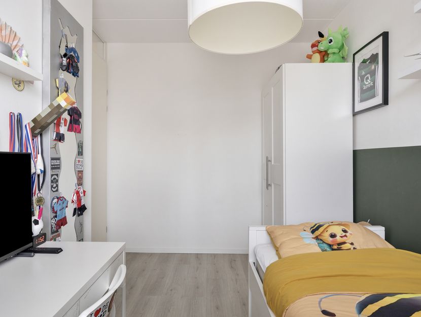 Steur 98, HENDRIK-IDO-AMBACHT