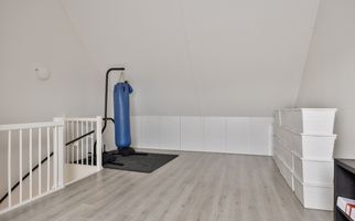 Steur 98, HENDRIK-IDO-AMBACHT