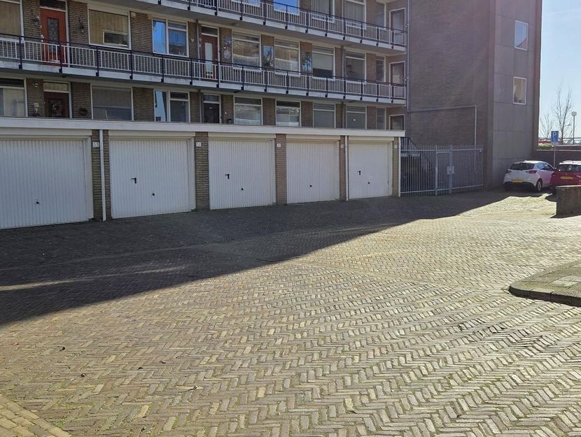 Maasplein 59 , ZWIJNDRECHT