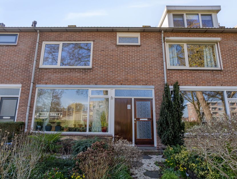 Bilderdijkstraat 8, PAPENDRECHT