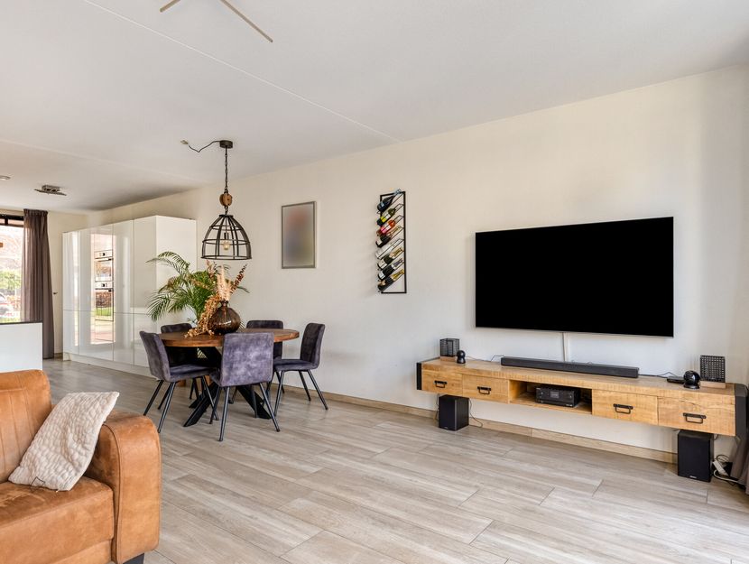 Hark 121, HENDRIK-IDO-AMBACHT