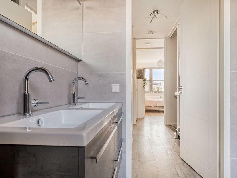 Hark 121, HENDRIK-IDO-AMBACHT