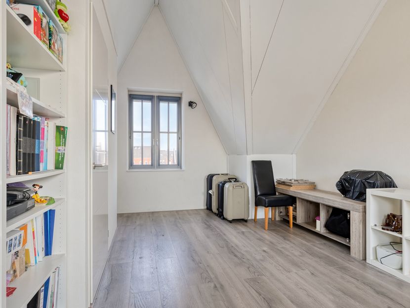 Hark 121, HENDRIK-IDO-AMBACHT