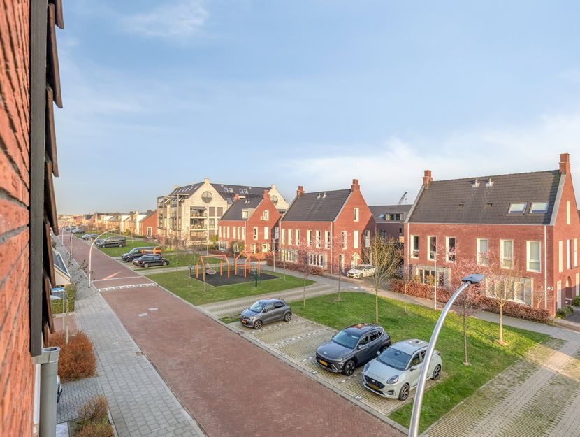 Hark 121, HENDRIK-IDO-AMBACHT