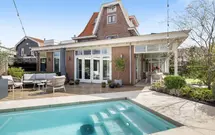 Burgemeester de Bruïnelaan 17, ZWIJNDRECHT