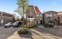 Burgemeester de Bruïnelaan 17, ZWIJNDRECHT