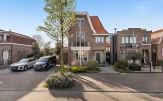Burgemeester de Bruïnelaan 17, ZWIJNDRECHT