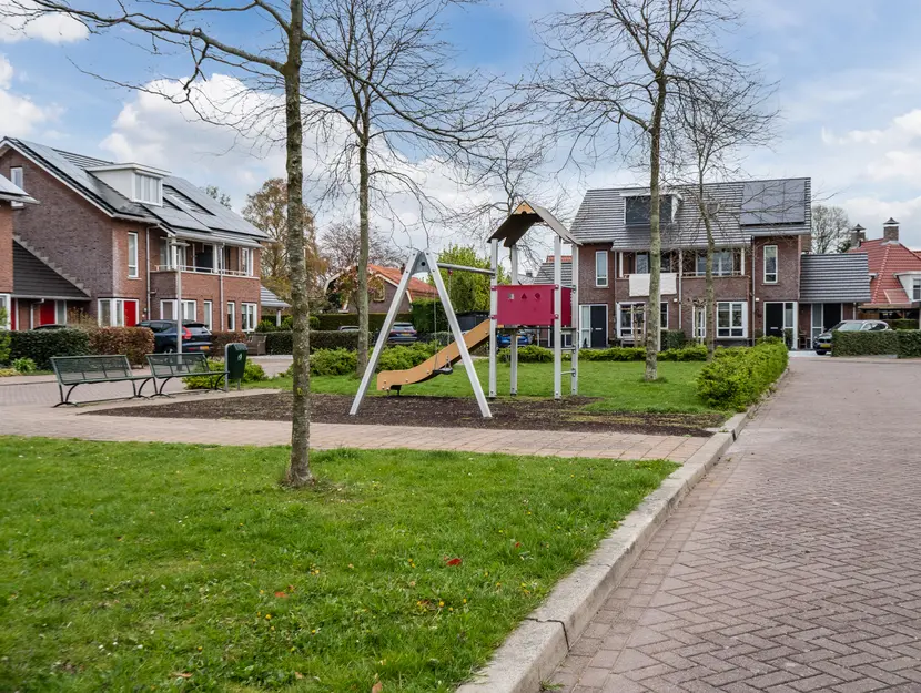 Snoek 27, HENDRIK-IDO-AMBACHT
