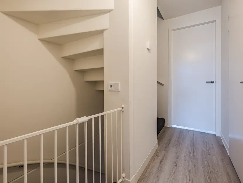 Elzengaarde 21, HENDRIK-IDO-AMBACHT