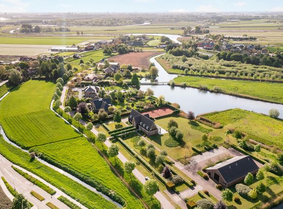 Het Buitenland 1