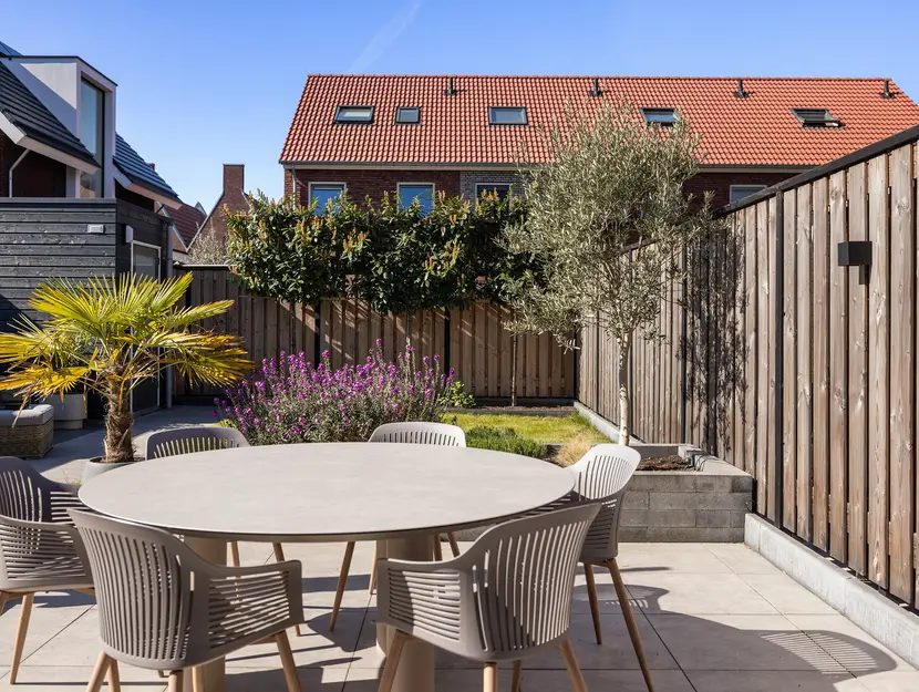 Dorpsomroeper 12, HENDRIK-IDO-AMBACHT