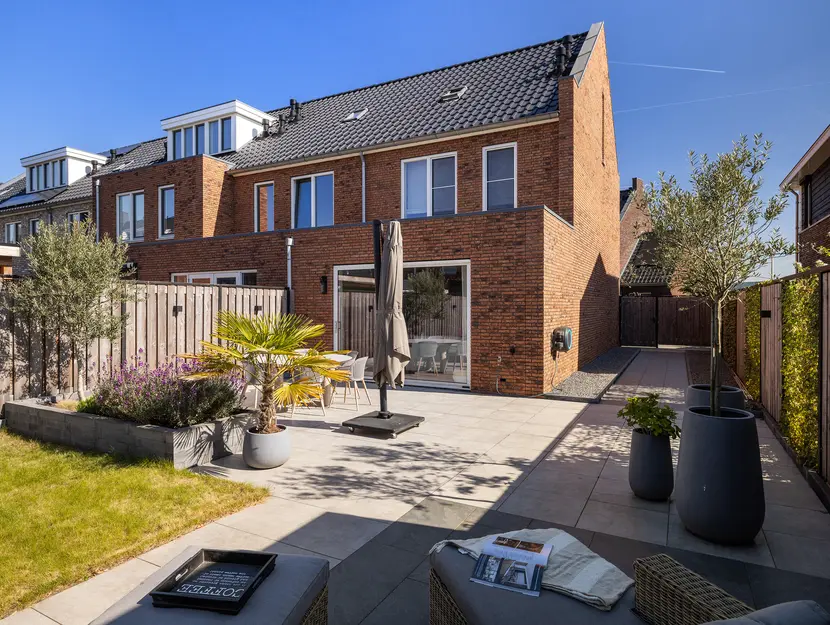 Dorpsomroeper 12, HENDRIK-IDO-AMBACHT