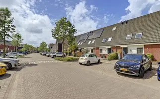 Steur 51, HENDRIK-IDO-AMBACHT