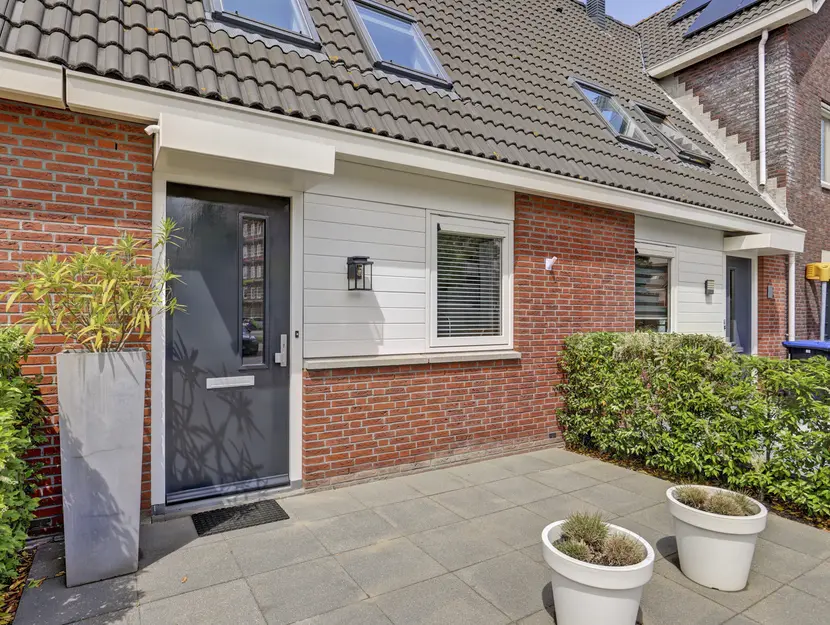 Steur 51, HENDRIK-IDO-AMBACHT