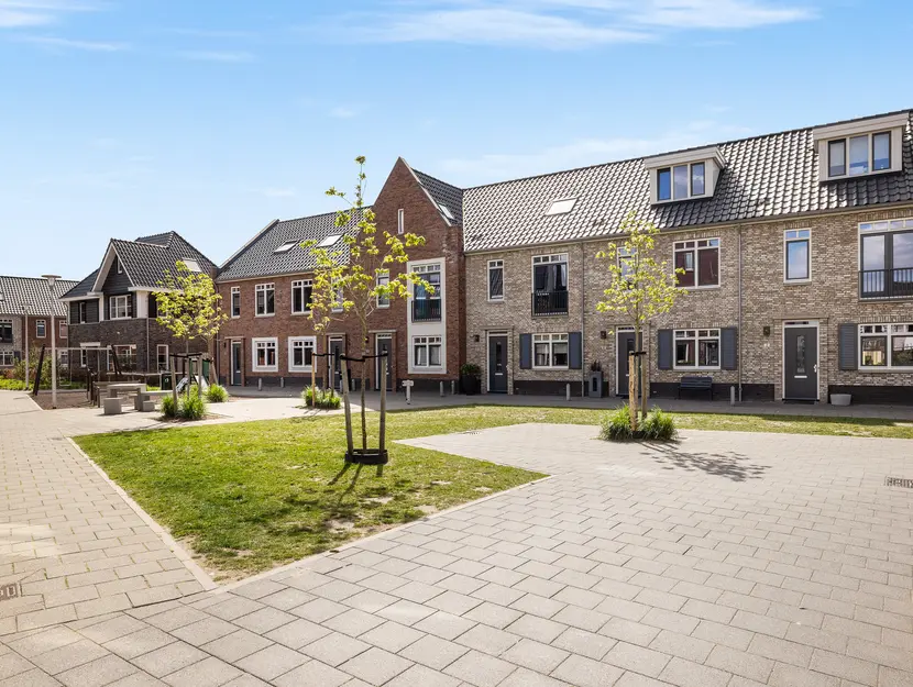 Dorpsomroeper 6, HENDRIK-IDO-AMBACHT