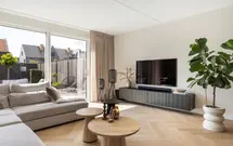 Dorpsomroeper 6, HENDRIK-IDO-AMBACHT