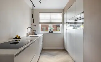 Dorpsomroeper 6, HENDRIK-IDO-AMBACHT