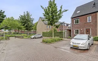 Steur 128, HENDRIK-IDO-AMBACHT