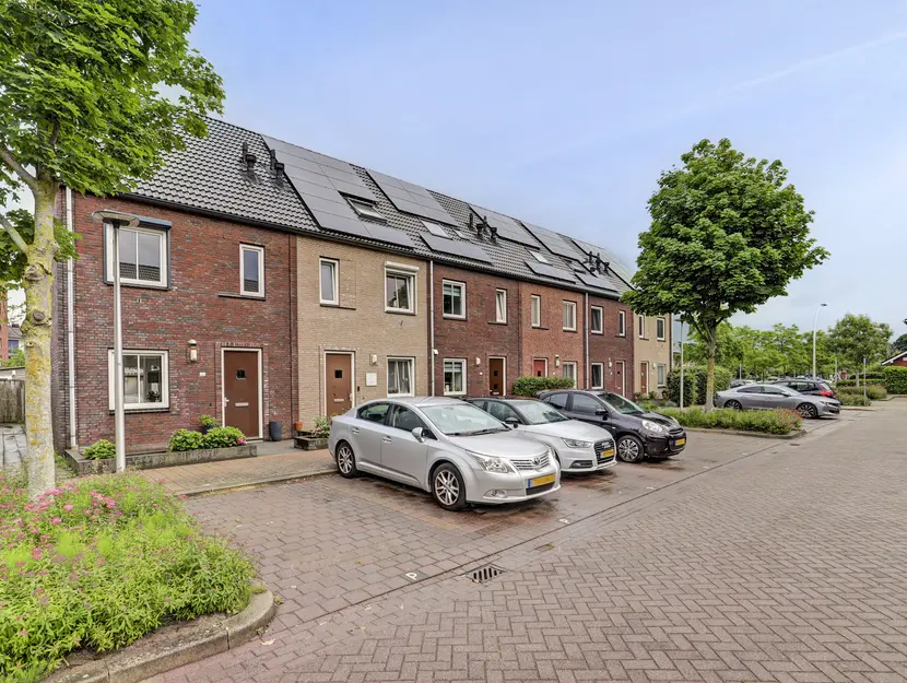 Steur 128, HENDRIK-IDO-AMBACHT