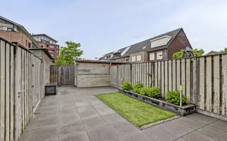 Steur 128, HENDRIK-IDO-AMBACHT