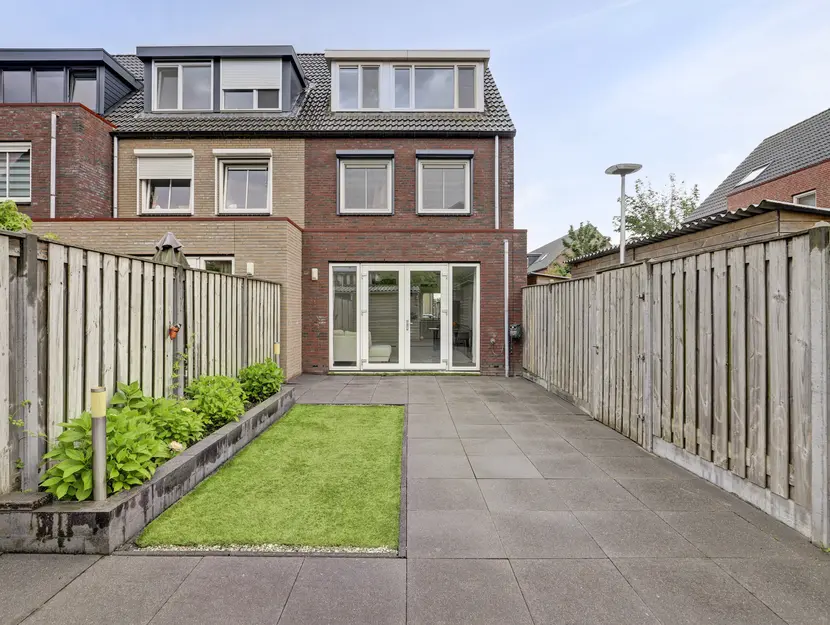 Steur 128, HENDRIK-IDO-AMBACHT