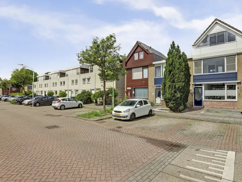 Zonnebloemstraat 37, PAPENDRECHT
