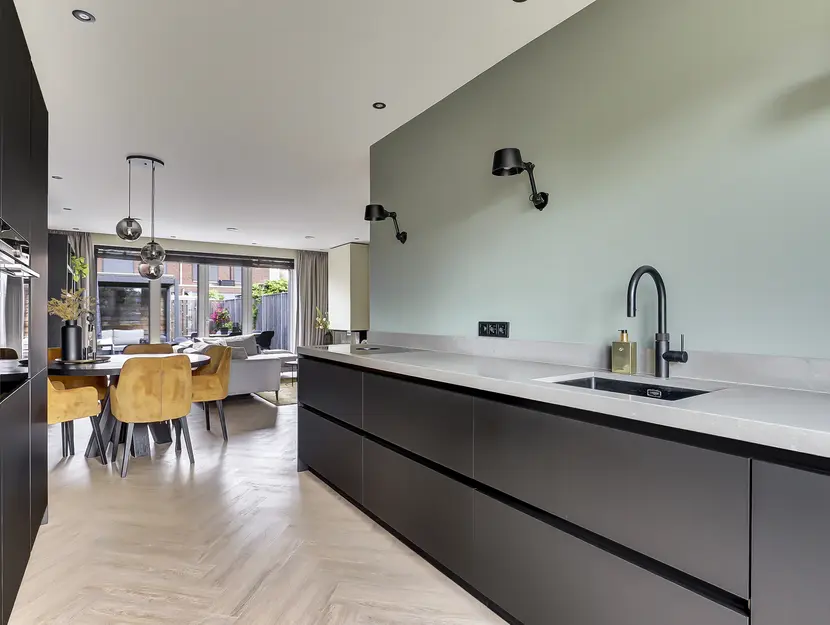 Sikkel 61, HENDRIK-IDO-AMBACHT