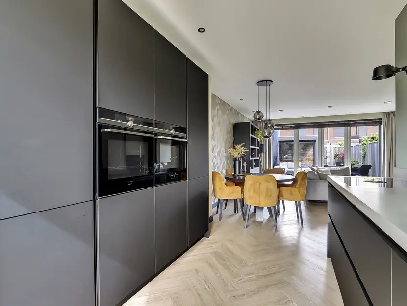 Sikkel 61, HENDRIK-IDO-AMBACHT