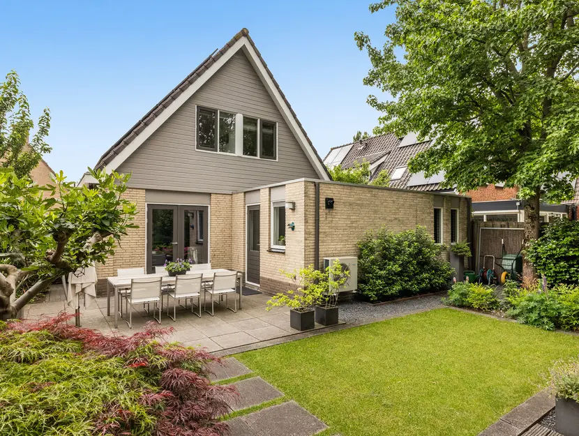 Ferdinand Bolstraat 22, HENDRIK-IDO-AMBACHT
