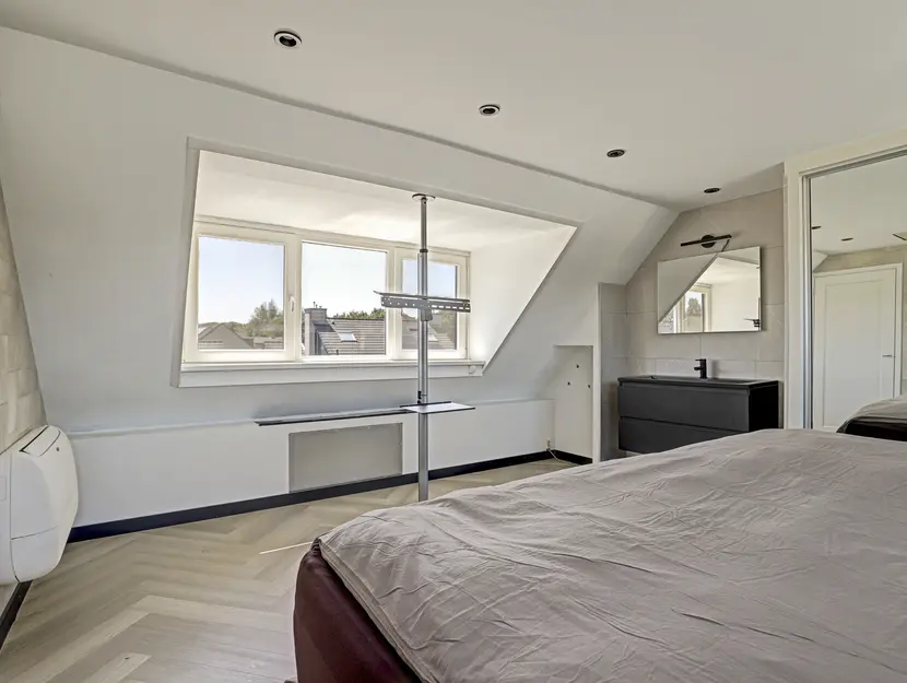 Bolero 119, ZWIJNDRECHT