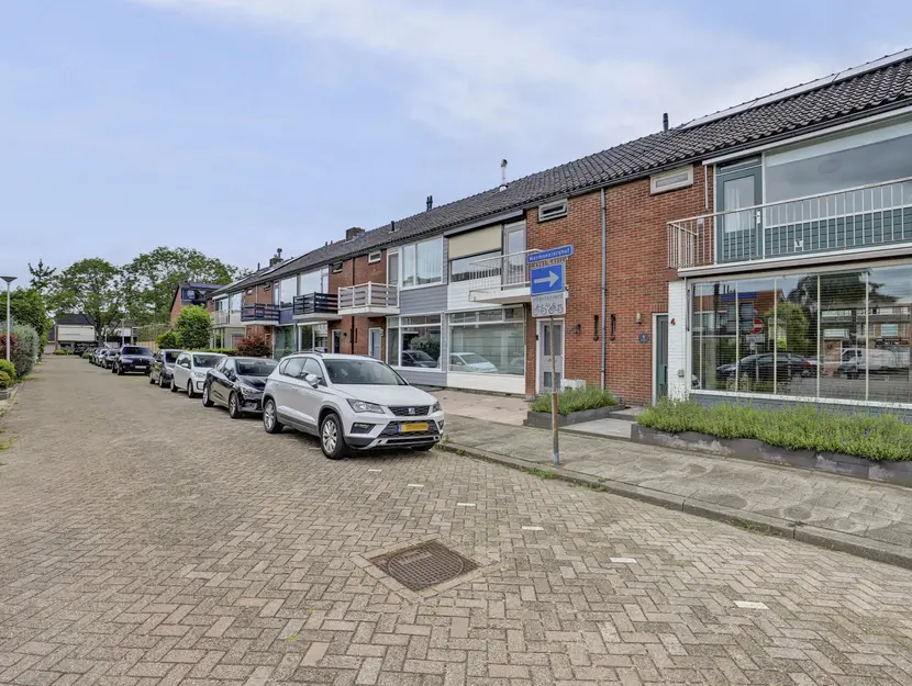 Warmoeziershof 4, HENDRIK-IDO-AMBACHT