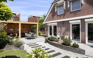 Agnes Bartoutslaan 55, HENDRIK-IDO-AMBACHT