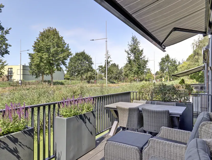 Barbeel 3, Hendrik-Ido-Ambacht