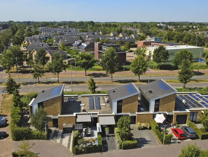 Barbeel 3, Hendrik-Ido-Ambacht