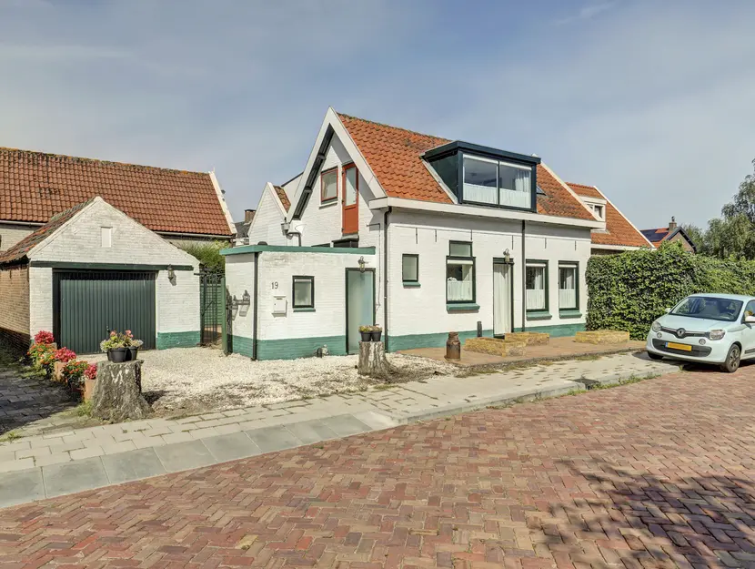 van Maasdijkstraat 19, ZWIJNDRECHT