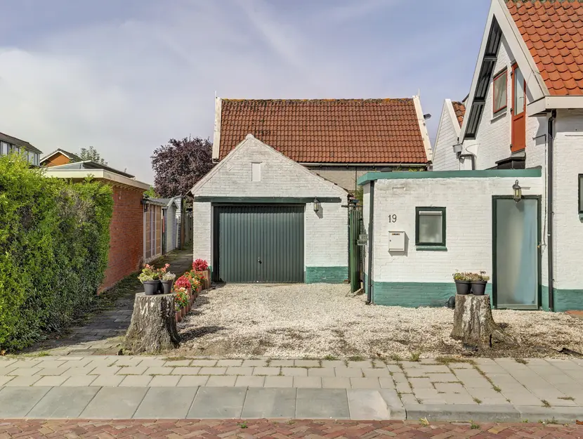 van Maasdijkstraat 19, ZWIJNDRECHT