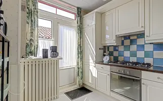 van Maasdijkstraat 19, ZWIJNDRECHT