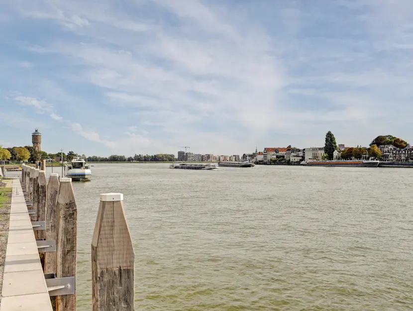 Maasplein 20, ZWIJNDRECHT