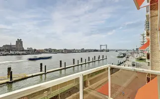 Maasplein 20, ZWIJNDRECHT