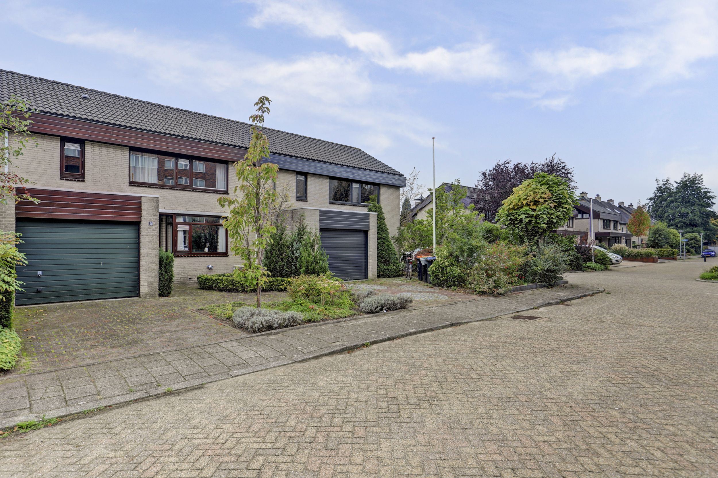 Tussenwoning te koop: De Kring 3, Zwijndrecht