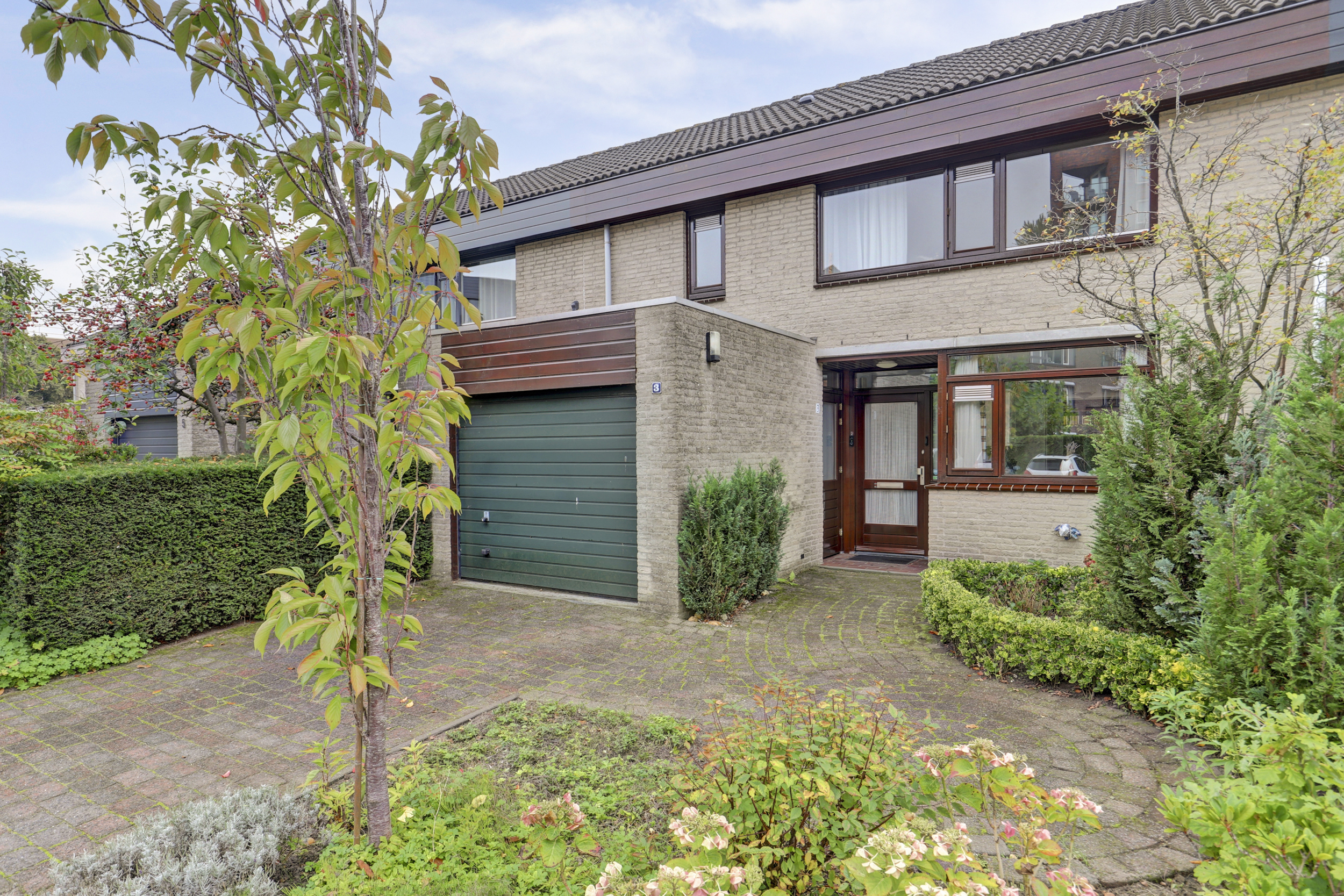 Tussenwoning te koop: De Kring 3, Zwijndrecht