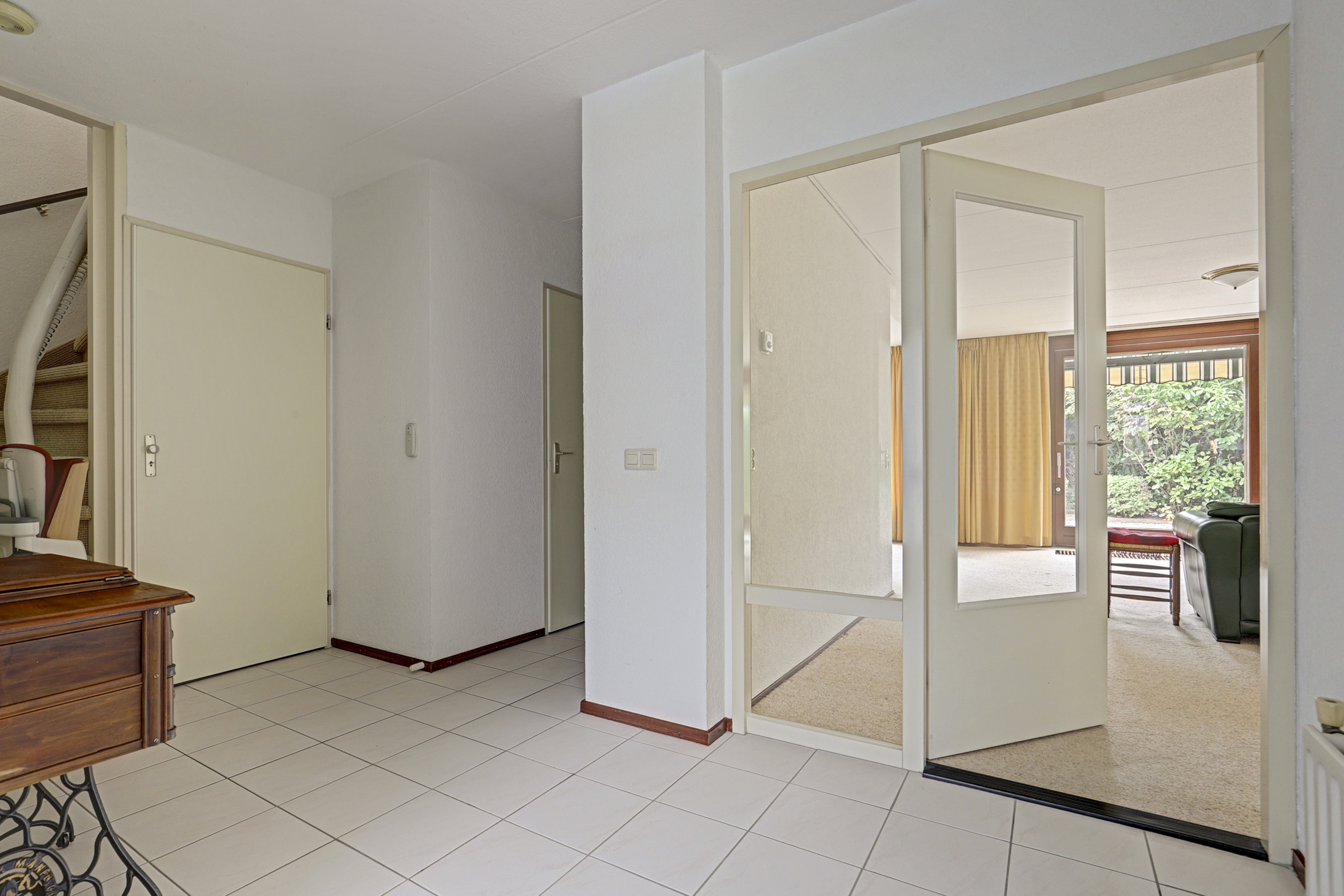 Tussenwoning te koop: De Kring 3, Zwijndrecht