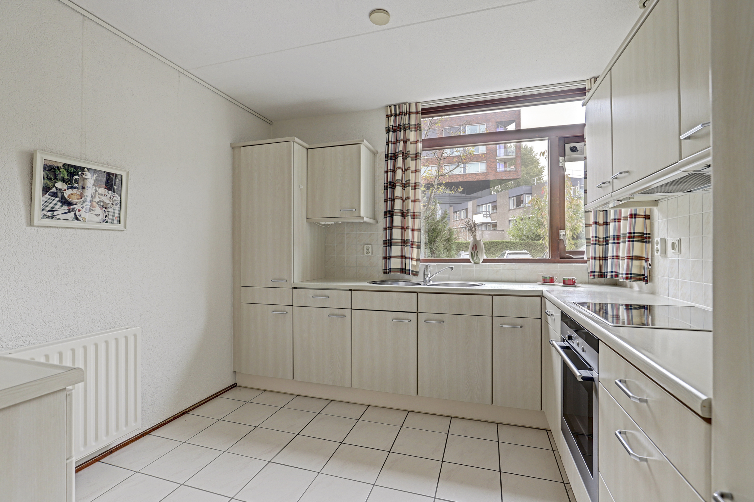 Tussenwoning te koop: De Kring 3, Zwijndrecht
