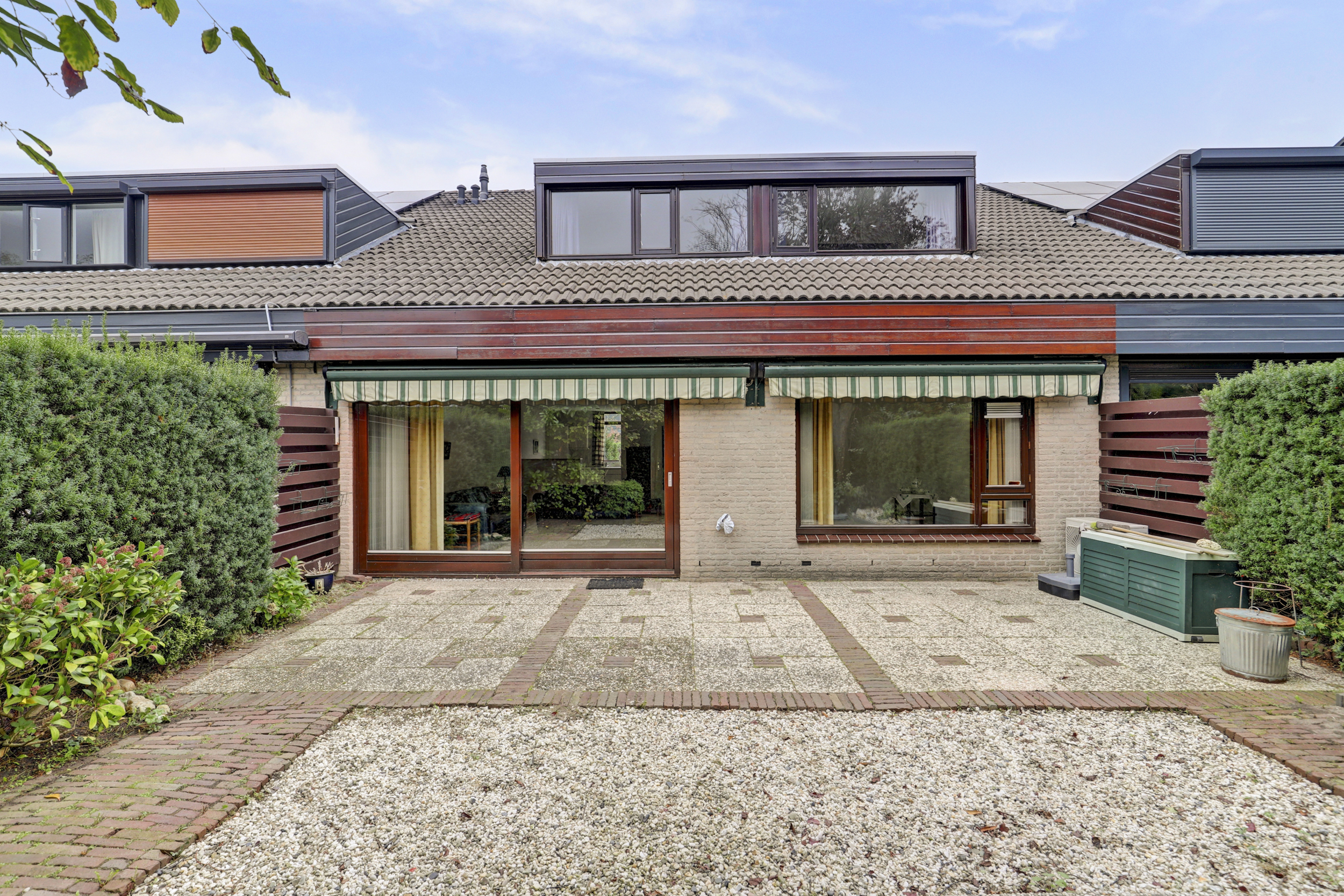 Tussenwoning te koop: De Kring 3, Zwijndrecht