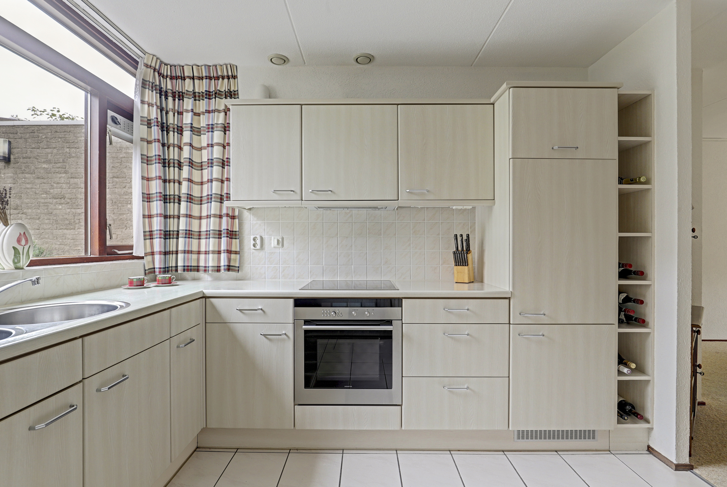 Tussenwoning te koop: De Kring 3, Zwijndrecht
