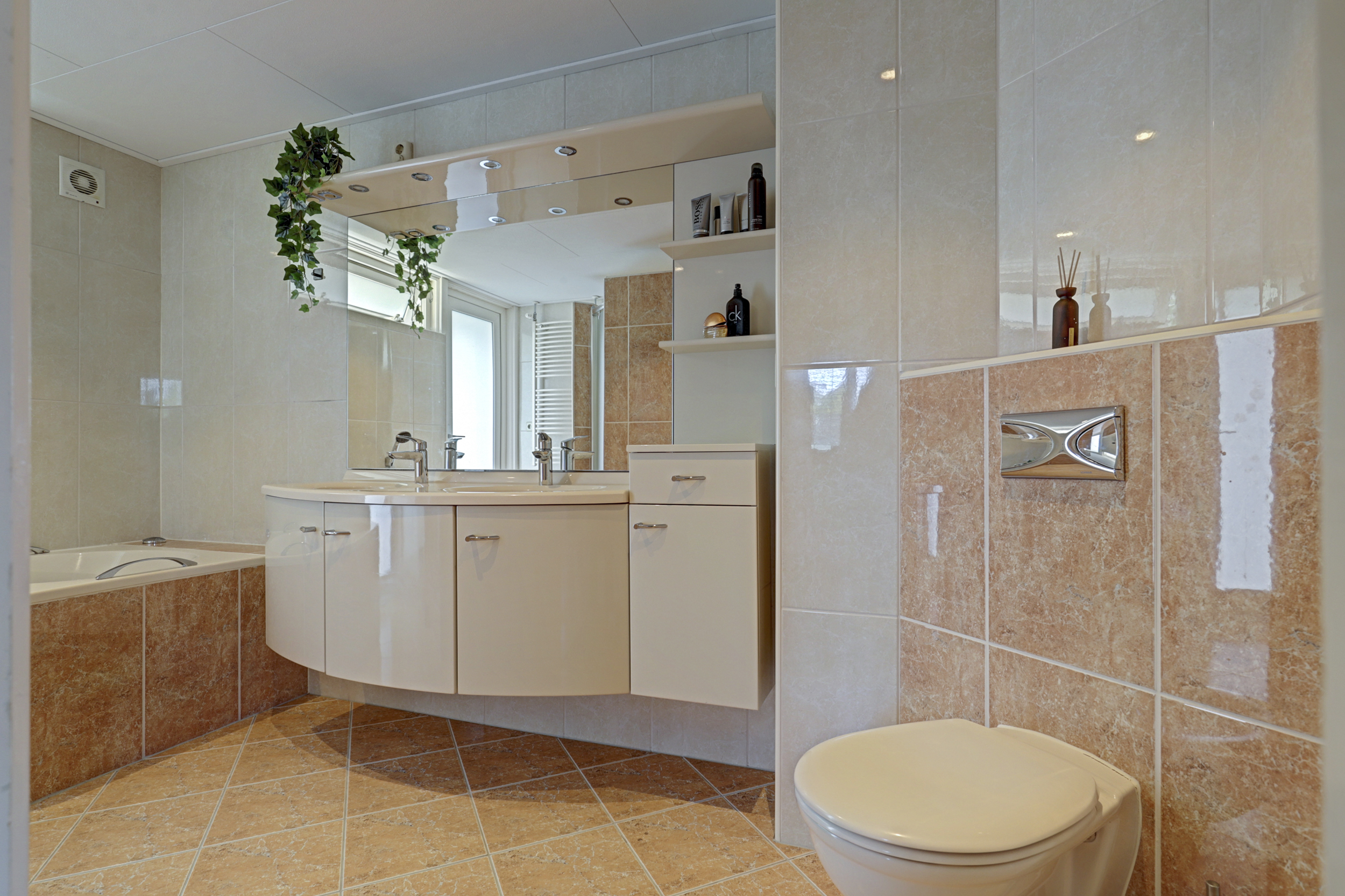 Tussenwoning te koop: Weteringsingel 33, Hendrik-Ido-Ambacht
