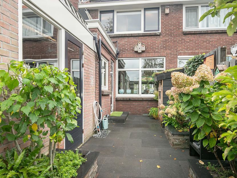 Juliana van Stolbergstraat 4, ZWIJNDRECHT